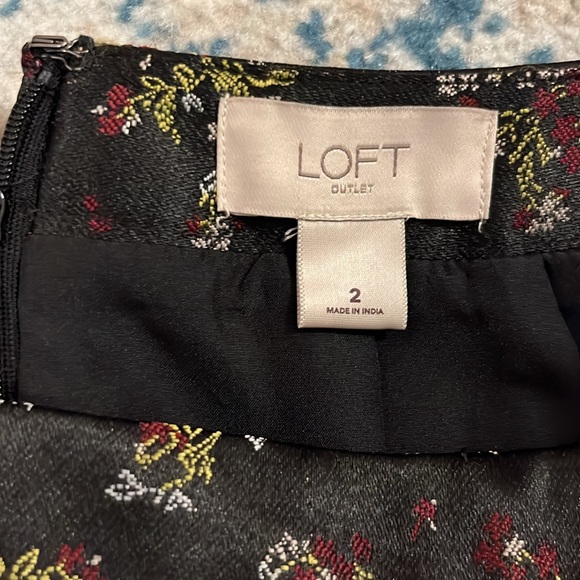 Skirt - Picture 3 of 3